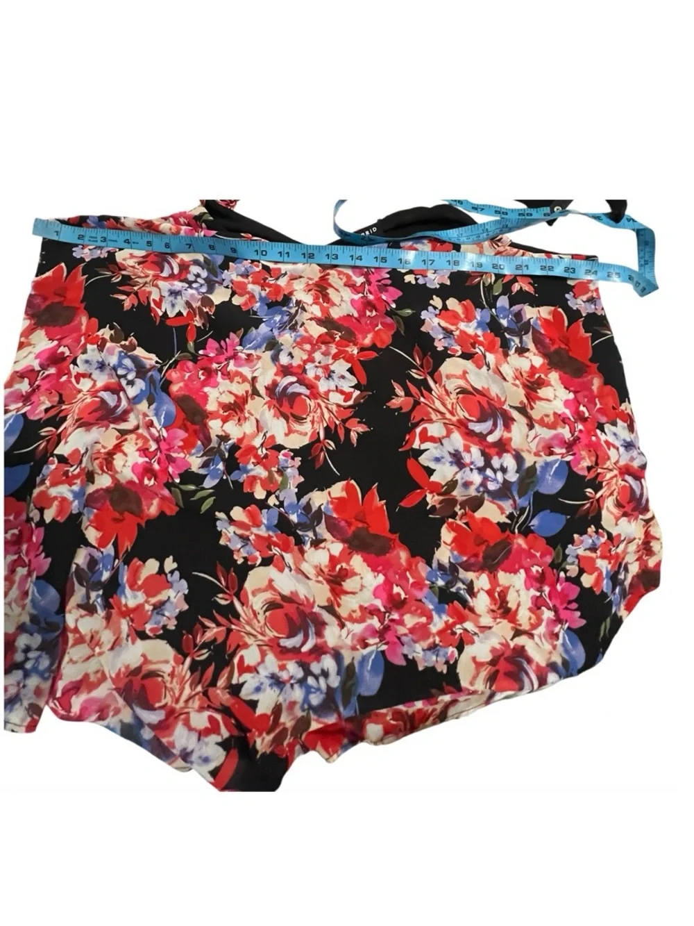 Torrid - Picture 3 of 6